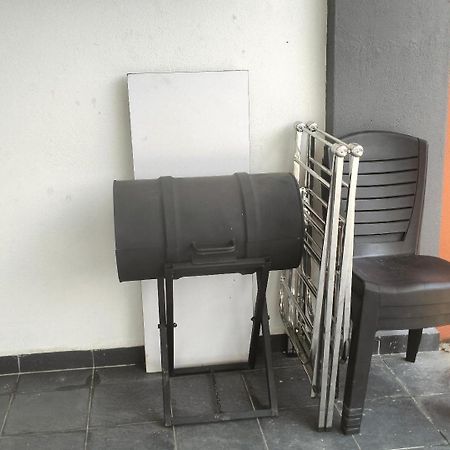 D'Sara Homestay Fully Furnished 3 Bedrooms All Aircond 2 Miles Centre Chukai Kültér fotó