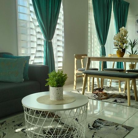 D'Sara Homestay Fully Furnished 3 Bedrooms All Aircond 2 Miles Centre Chukai Kültér fotó