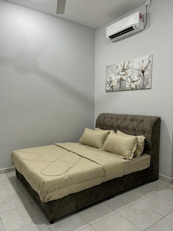 D'Sara Homestay Fully Furnished 3 Bedrooms All Aircond 2 Miles Centre Chukai Kültér fotó