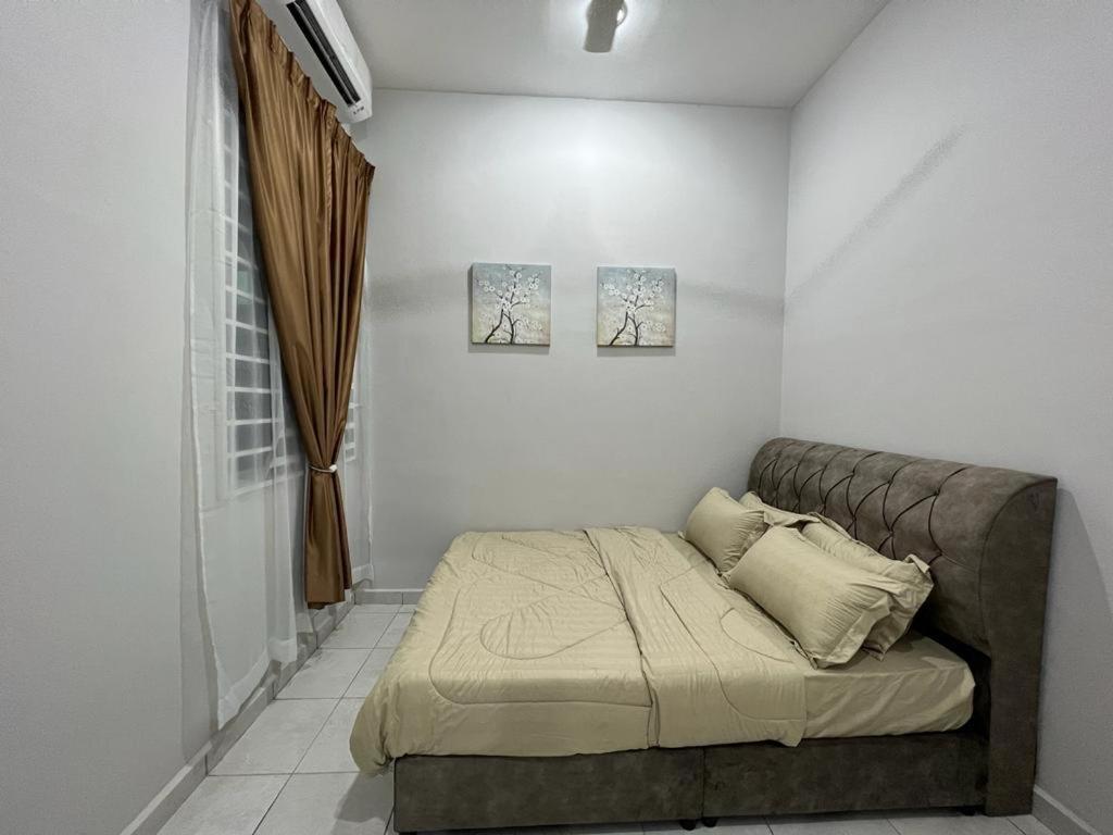 D'Sara Homestay Fully Furnished 3 Bedrooms All Aircond 2 Miles Centre Chukai Kültér fotó