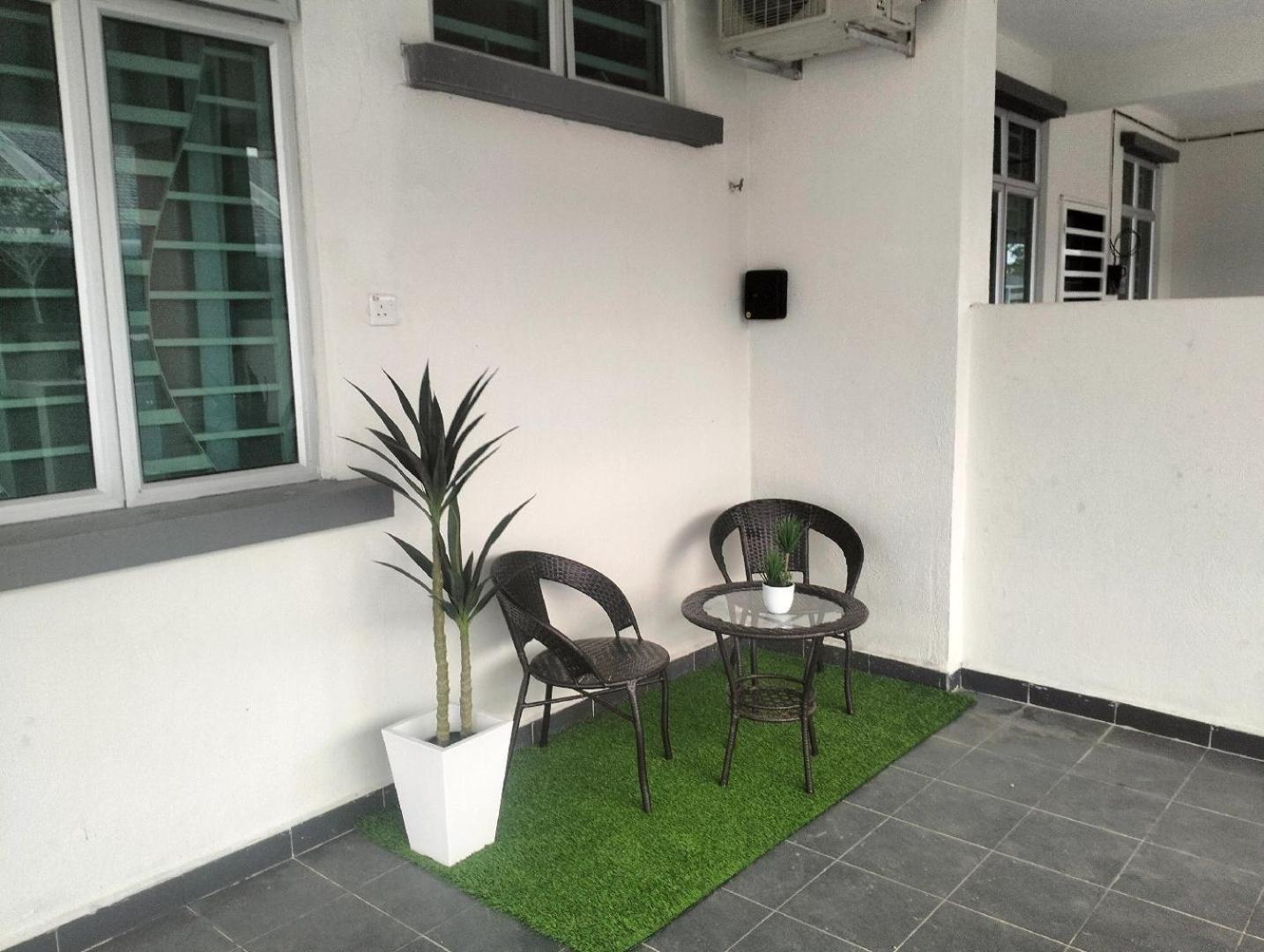 D'Sara Homestay Fully Furnished 3 Bedrooms All Aircond 2 Miles Centre Chukai Kültér fotó